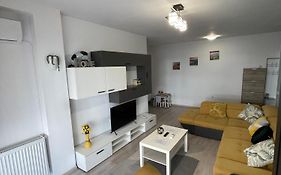 Roxi's Apartment